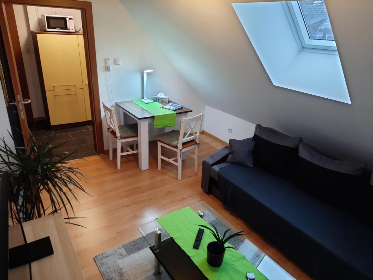Sarah Klein Aber Fein Apartment Wellesweiler Екстериор снимка